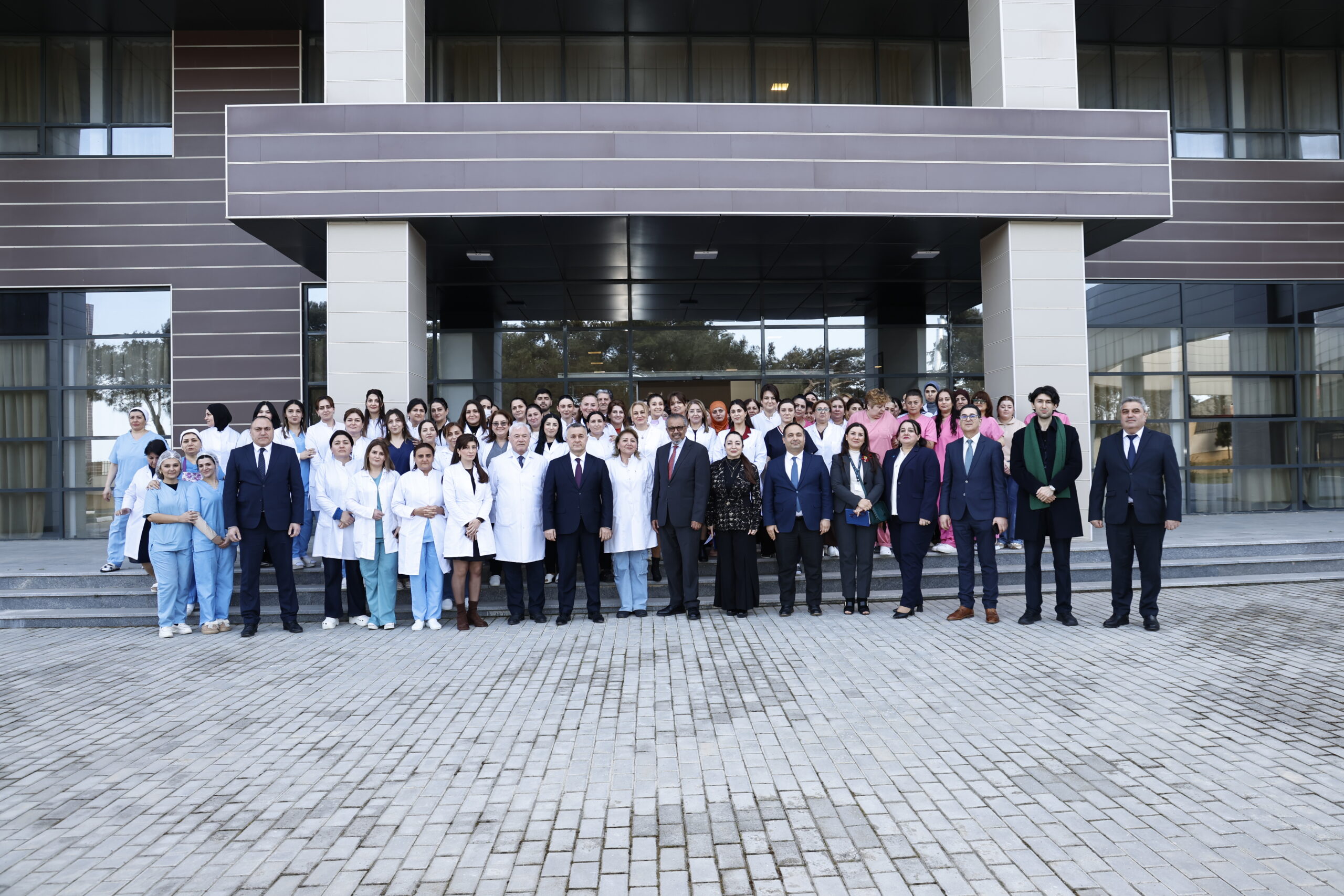 ÜST-nin Baş direktoru Səhiyyə Nazirliyinin Respublika Uşaq və Yeniyetmələr üçün Vərəm və Tənəffüs Orqanlarının Xəstəlikləri Sanatoriyasında olub