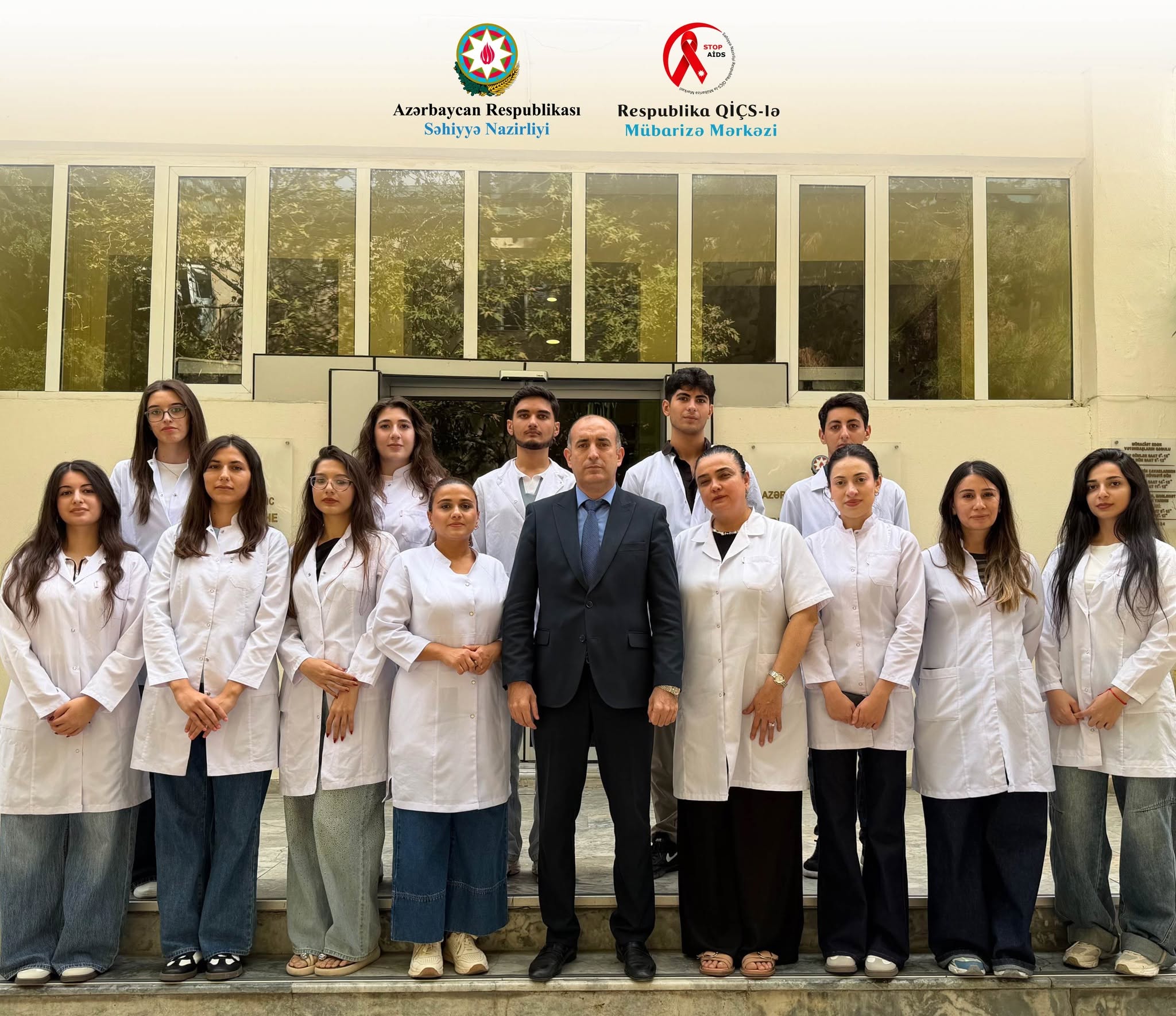 Tibb Universitetinin tələbələri Respublika QİÇS-lə Mübarizə Mərkəzində olublar